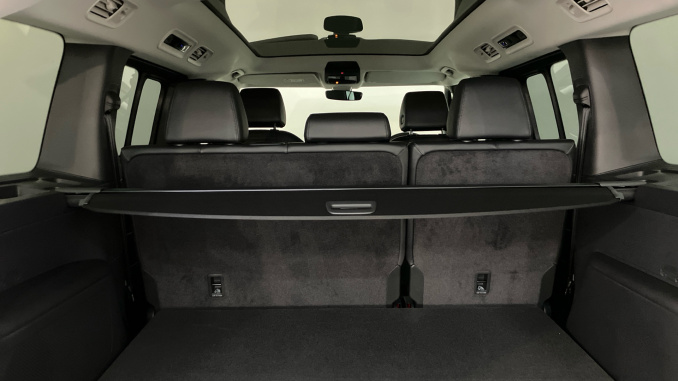 Volkswagen ID. Buzz 210kW Style Pro 79kWh 5dr Auto [Design+] Electric Estate - Image 20